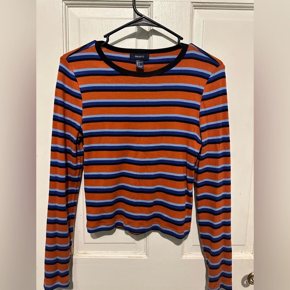 Forever 21 long sleeve top